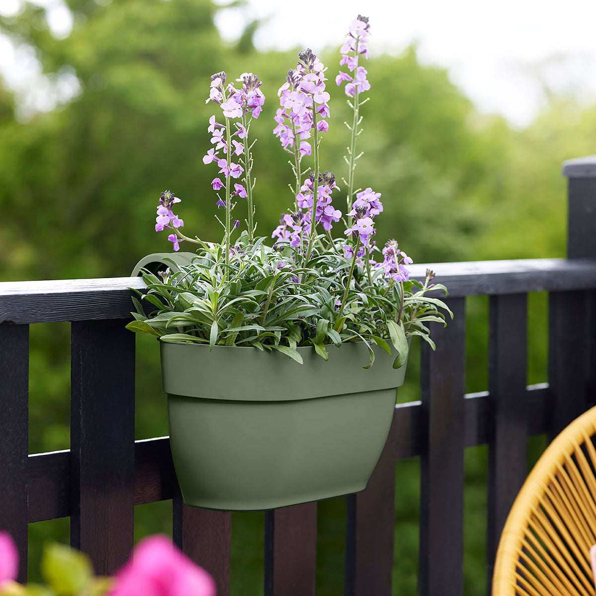 Elho vibia campana easy hanger round - outdoor pot Green