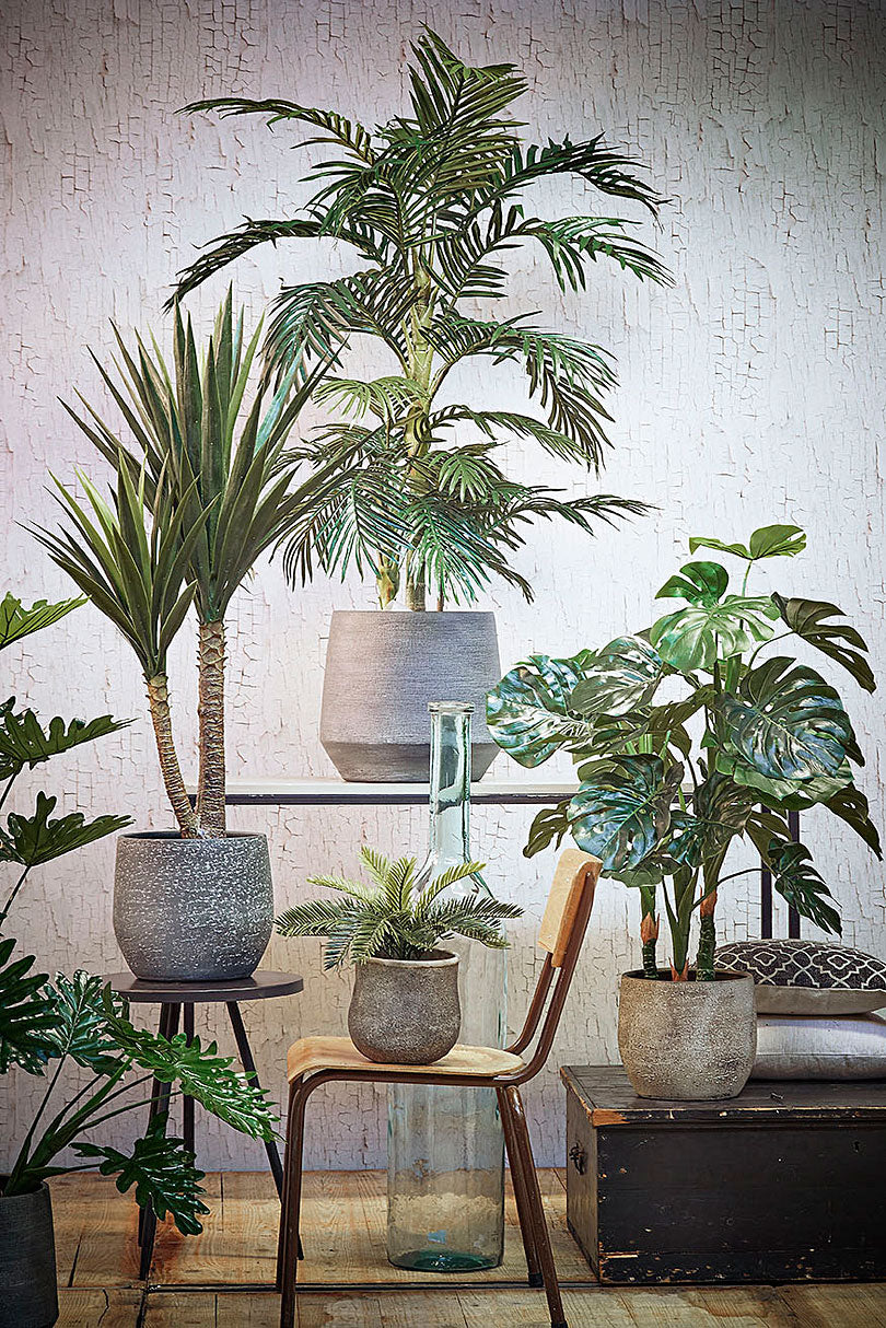 Artificial butterfly palm including round plastic decorative pot