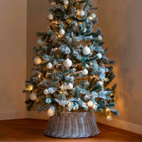Artificial Christmas tree 'Millington Frosted Green'